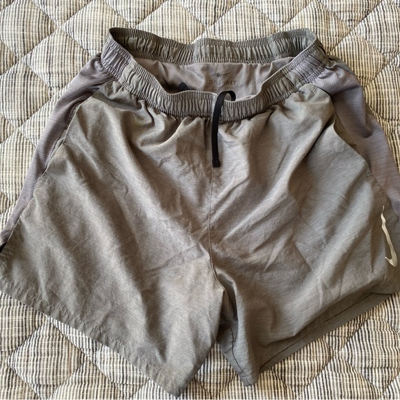 Nike shorts - Picture 1 of 1